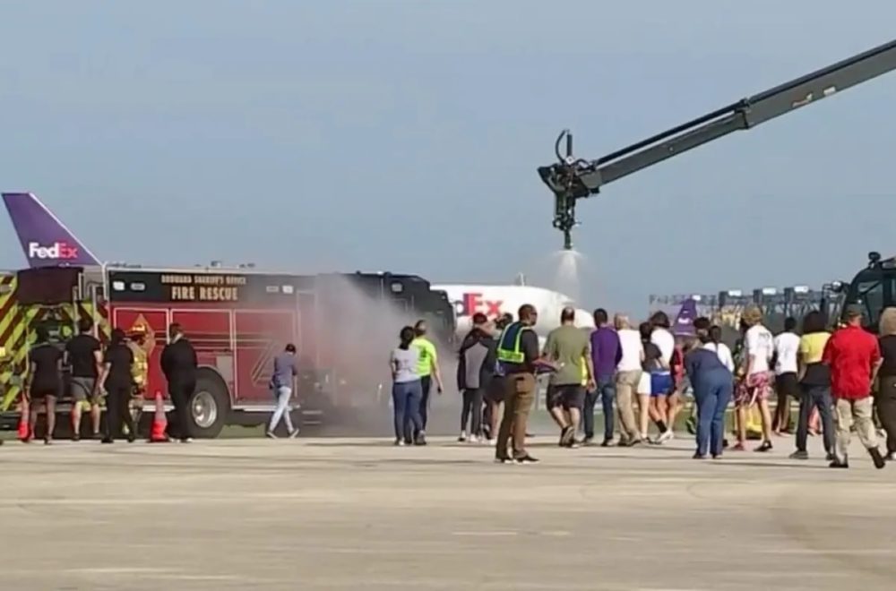 Aeropuerto de Fort Lauderdale realiza simulacro de choque entre dos aviones