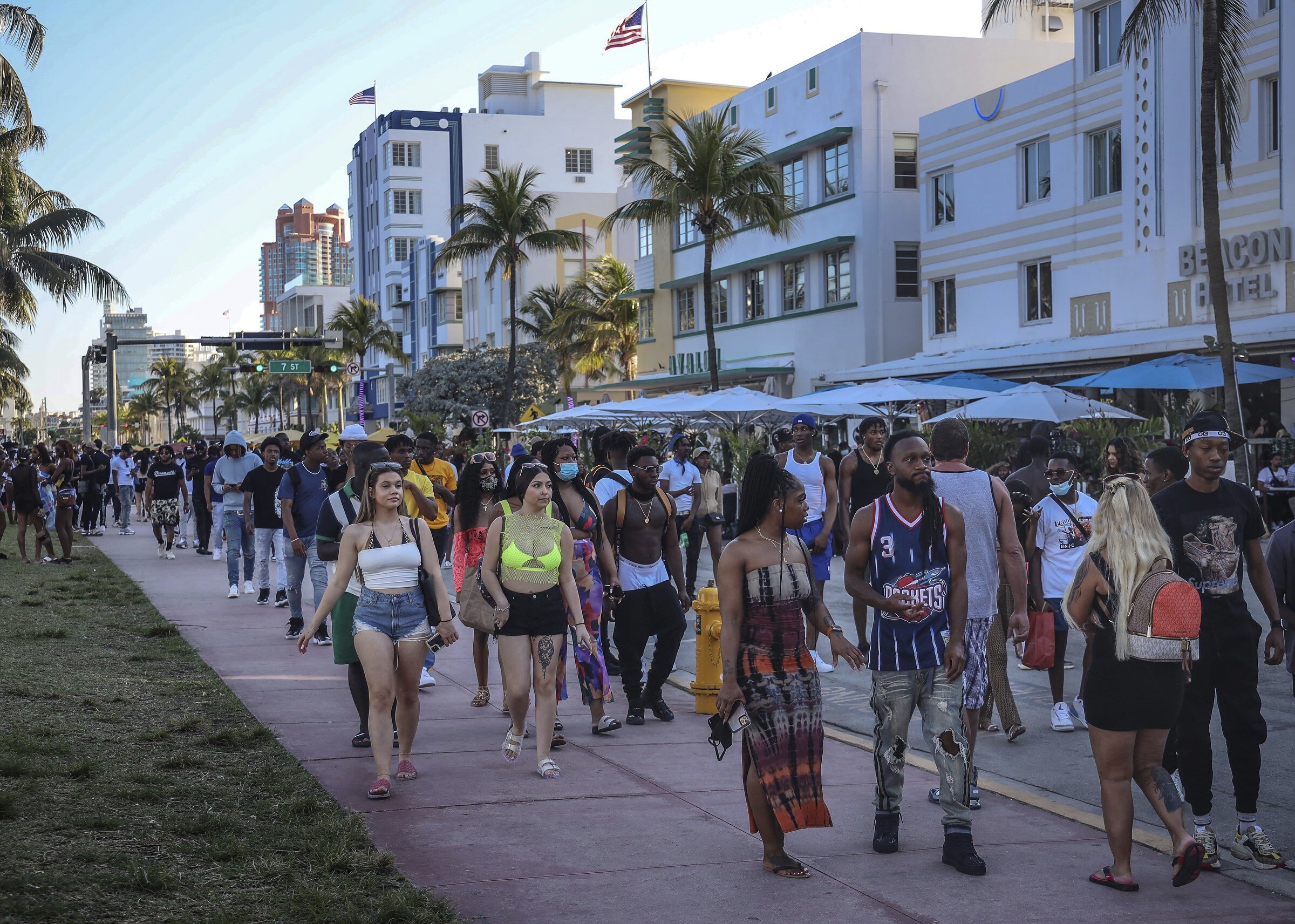 Tirador de paintball hace blanco en turistas rusos en South Beach