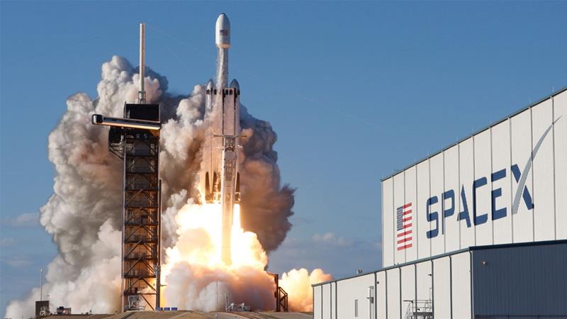 La misión tripulada Crew-1 de SpaceX despegará este domingo
