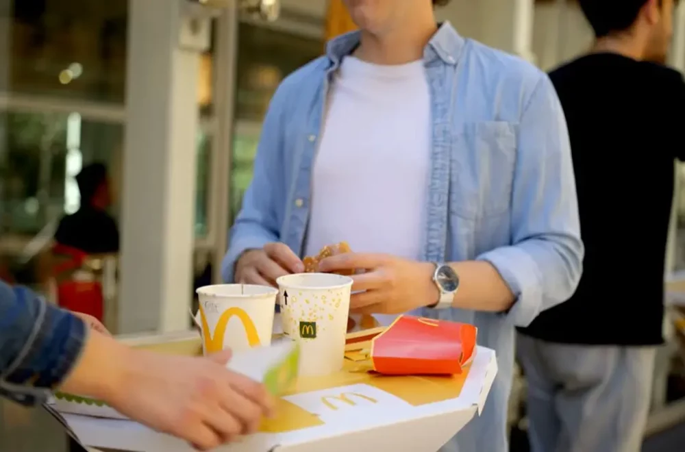Tablebag, el ingenioso invento que aumentó las ventas de McDonald’s