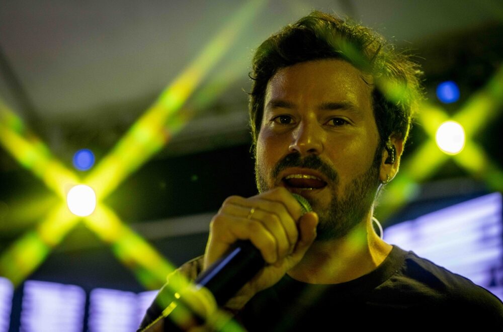 Banda española Taburete conquista Miami con su debut en El Rastrillo 305