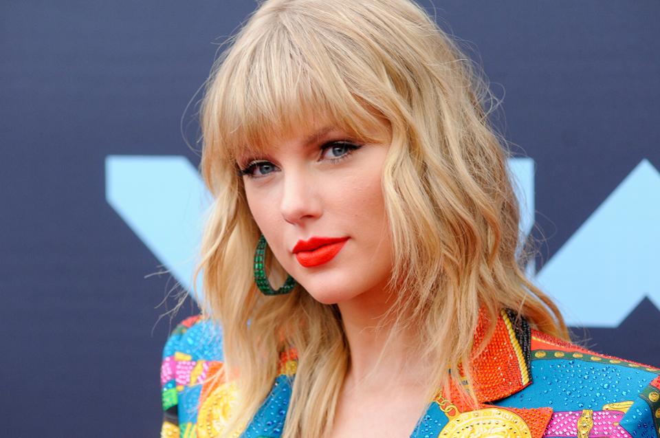 Taylor Swift donó 13.000 dólares a dos madres que se enfrentan a un desalojo debido a COVID-19