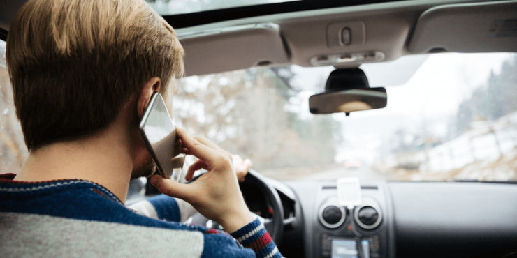 ¡Cuidado! Enviar mensajes de texto mientras conduces podría ser penalizado en Florida