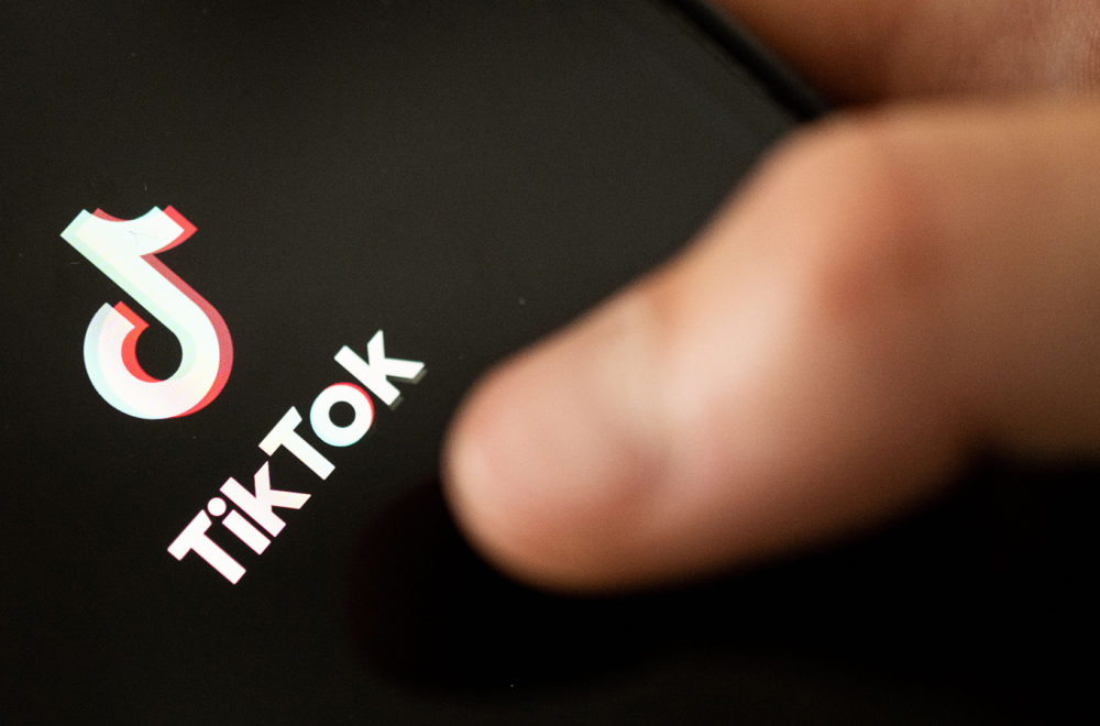 Padres culpan a TikTok por el suicidio de su hijo adolescente