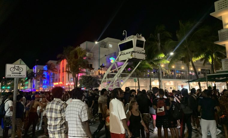 Video sensible: cámara de seguridad capta un asesinato en Ocean Drive