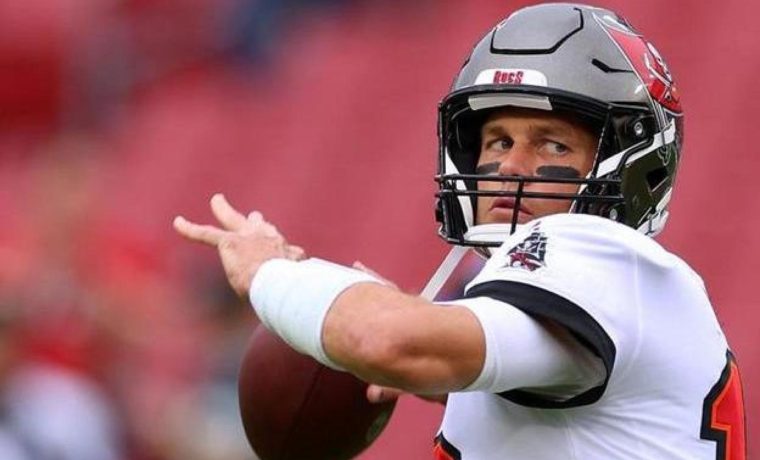 Tom Brady anunció su retiro de la NFL