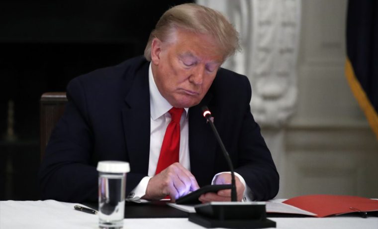 Donald Trump regresará a Facebook tras dos años de suspensión