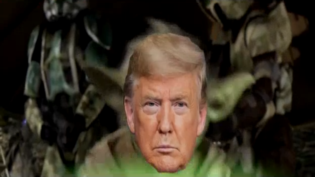 Campaña de Trump publica un video con el presidente como Yoda decapitando a CNN y MSNBC