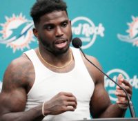 Estrella de Miami Dolphins tras desagradable encuentro con la policía: “¿Qué pasaría si yo no fuera Tyreek Hill?”