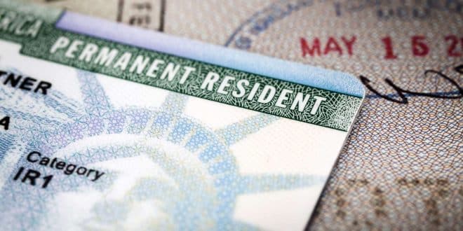 USCIS emite nuevas Green Cards de residencia y empleo para evitar fraudes