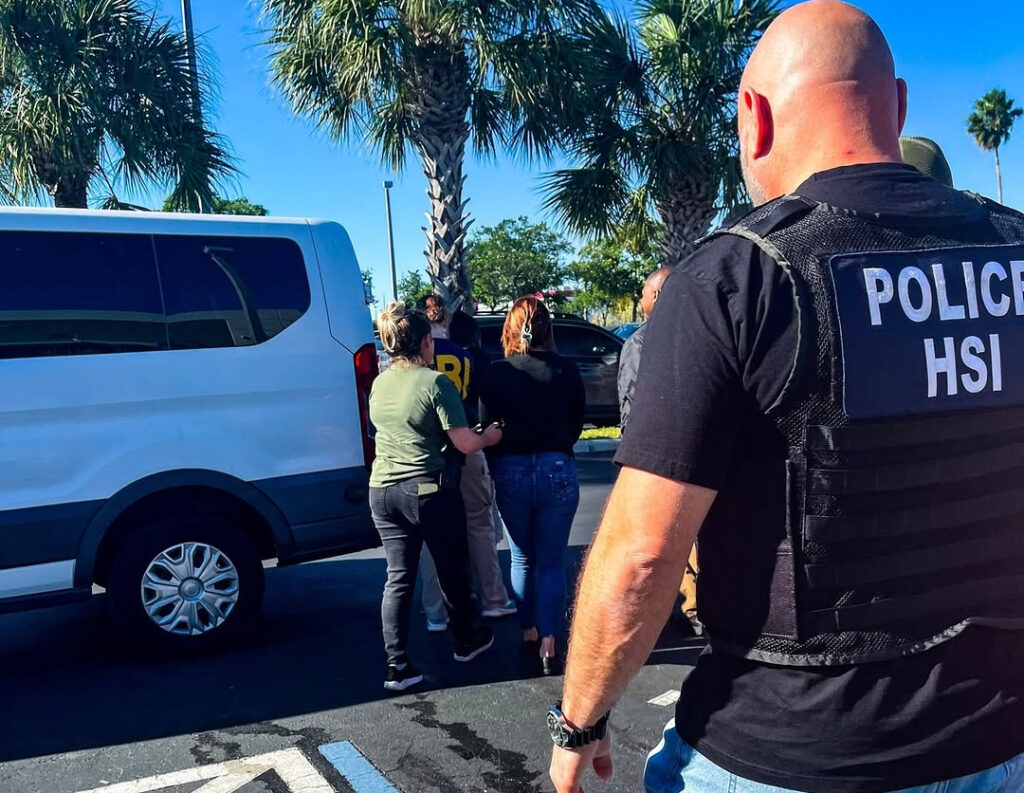DETENIDO ICE