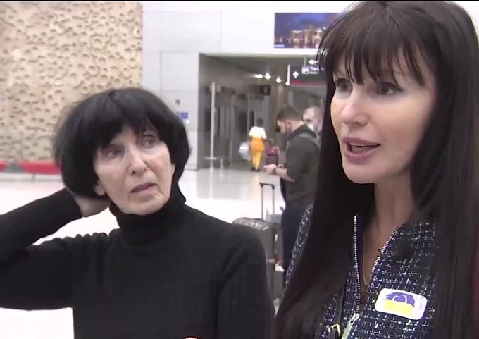 Aeropuerto de Miami fue el punto de encuentro de una madre ucraniana con su hija