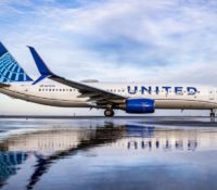 Pasajera agresiva mordió a auxiliar de vuelo de United Airlines tras salir de Miami