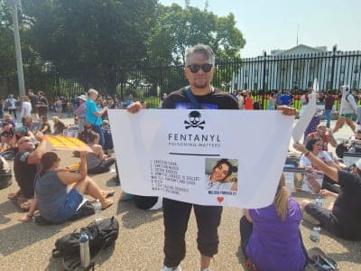 Personas del sur de Florida se unen a la manifestación en contra del fentanilo