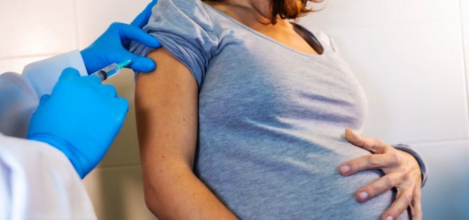 Sepa porqué la vacuna del Covid-19 no incide en la  fertilidad femenina