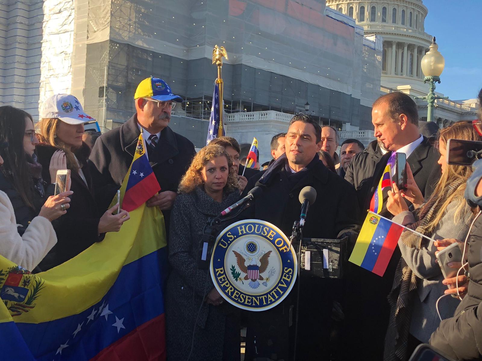Congresistas estadounidenses y embajador Vecchio lanzaron Caucus por la Democracia de Venezuela