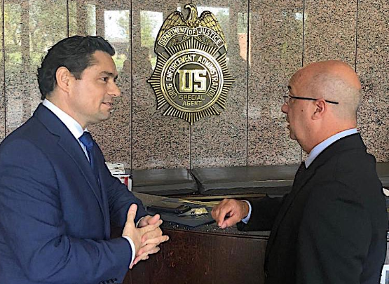 Embajador Vecchio y Comisionado Simonovis afinan DEA estrategias para combatir narcotráfico del régimen de Maduro