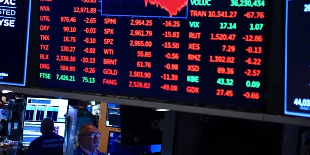 Acciones de Wall Street cayeron este viernes tras una buena semana