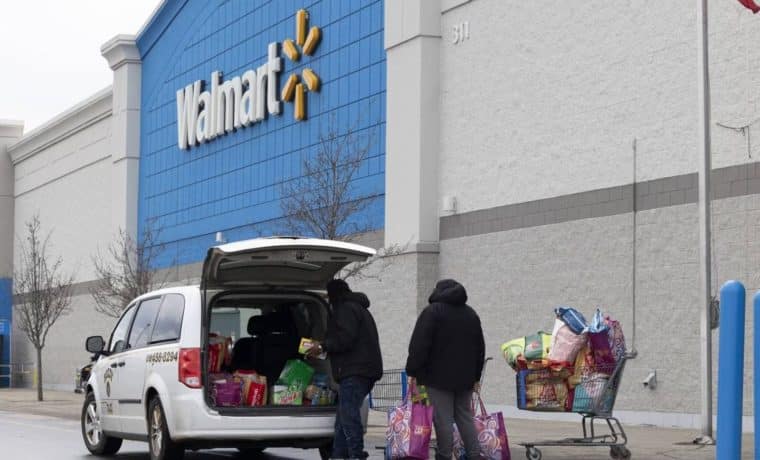 Walmart, CVS y Best Buy rematan productos ante cierre de tiendas