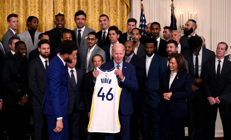 Los Golden State Warriors visitaron a Biden en La Casa Blanca