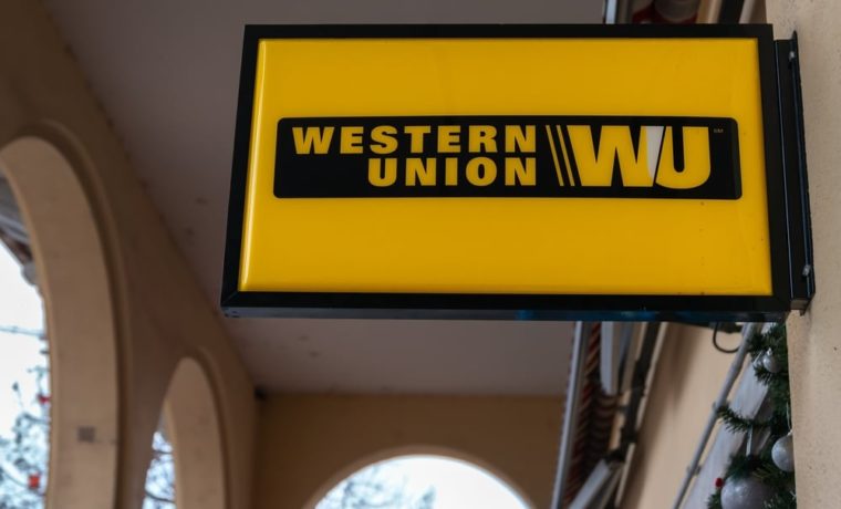 Florida: Western Union habilita 343 entidades para enviar dinero a Cuba