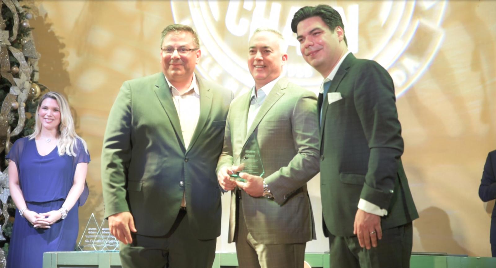 Iván Herrera de Univista reconocido como uno de la 50 Hispanic Business Leaders de Miami