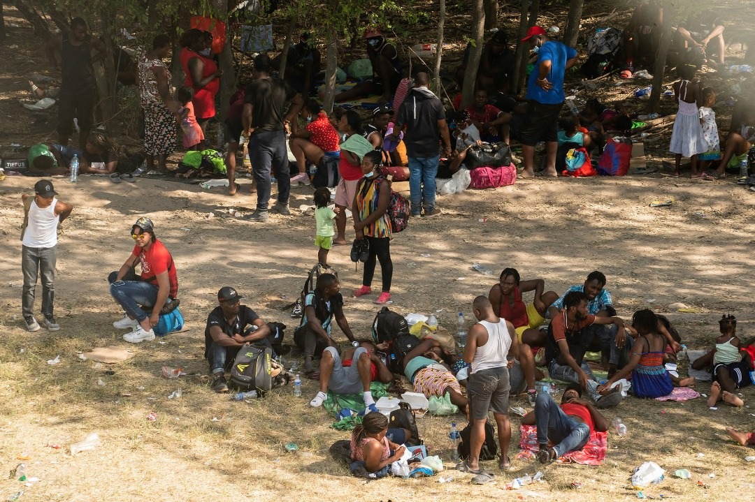 Más de 9.000 migrantes tomaron cruce fronterizo entre México y EE.UU.