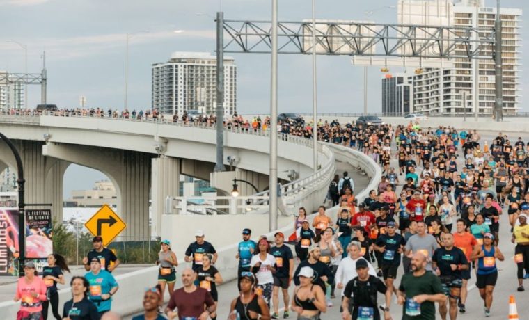 Maratón Life Time: Policías de Miami-Dade correrán en honor a compañero fallecido