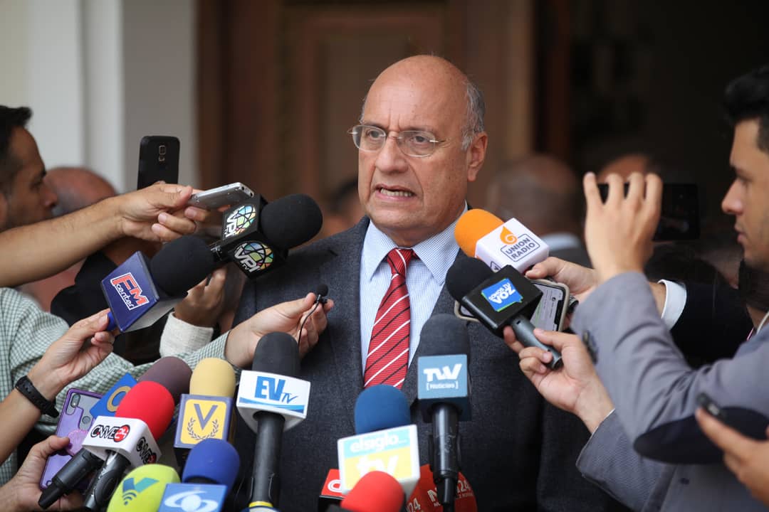 Diputado Williams Dávila propone más sanciones al régimen de Maduro