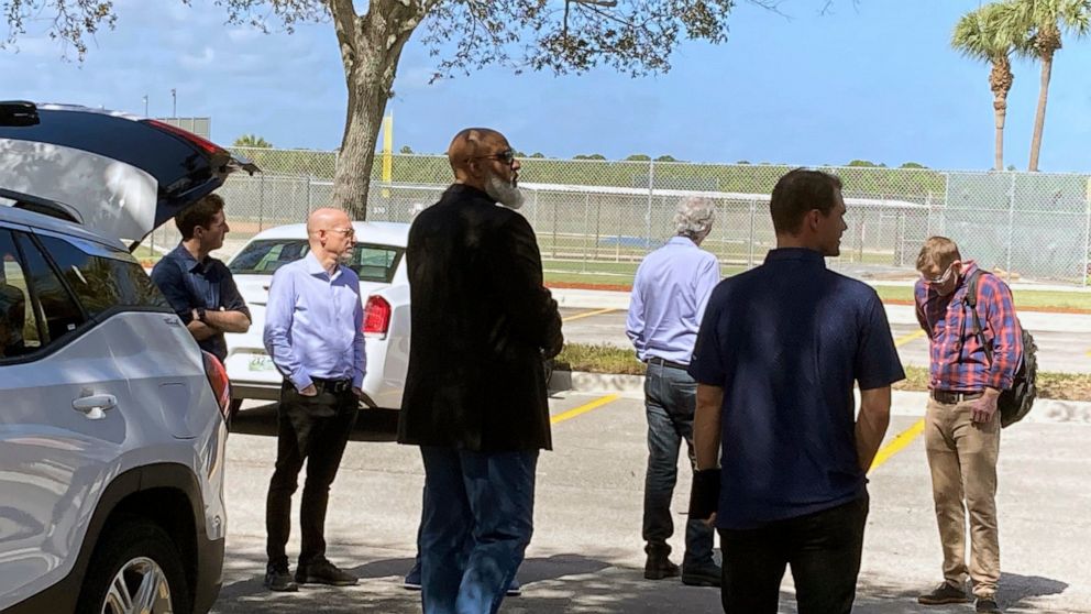 Reanudan sesión de negociación de MLB en Florida