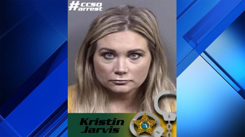Mujer es acusada de agresión sexual y tráfico de personas en Florida