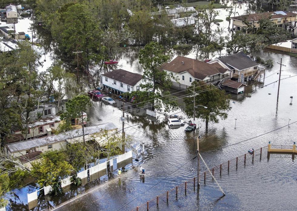 Instan a evacuados por el huracán Ida en Nueva Orleans a retornar a sus hogares