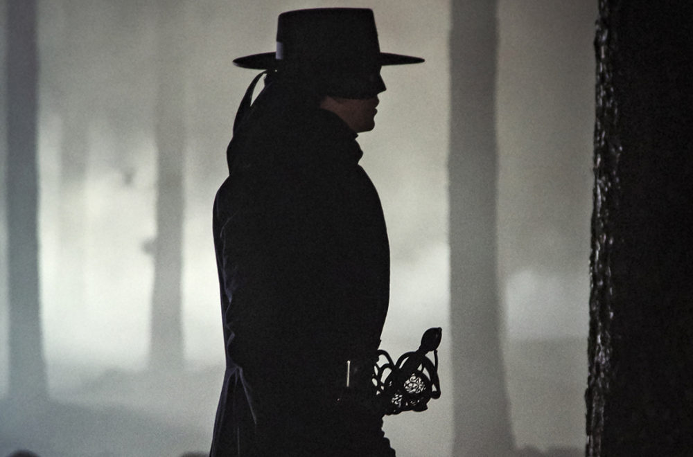 El Zorro vuelve la pantalla chica: Prime Video estrenará nueva serie