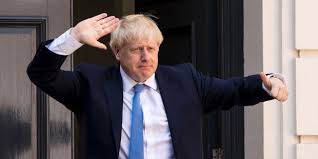 Boris Johnson ingresa en cuidados intensivos por complicaciones con el covid-19