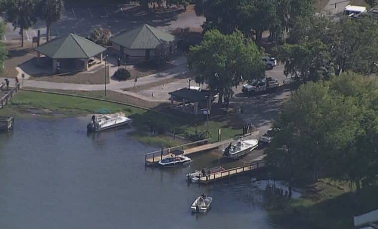 Aparatoso choque aéreo deja saldo de cuatro personas fallecidas sobre lago de Florida