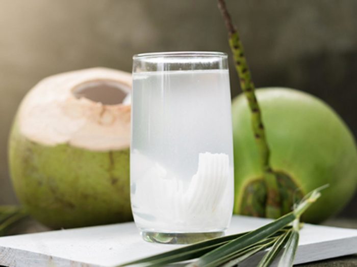 ¡Increíble! Estos son 8 beneficios que seguro no sabías del agua de coco