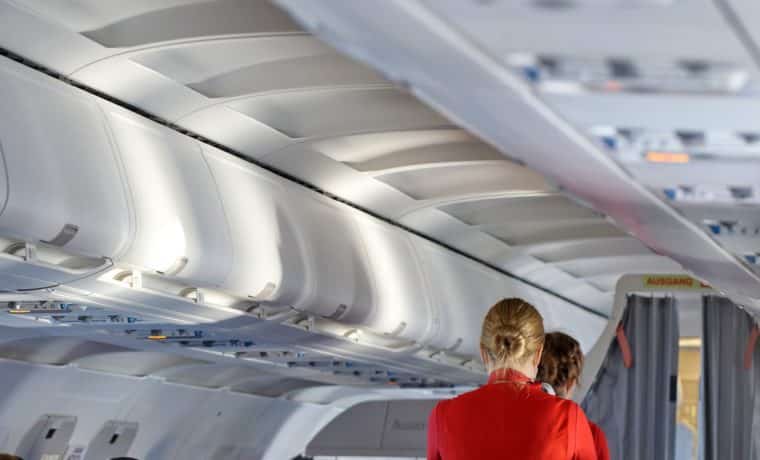 Azafata demanda a Spirit Airlines: La botaron por tener demasiado sobrepeso