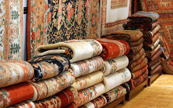 Antique rugs valued at $250,000 were stolen in Miami-Dade