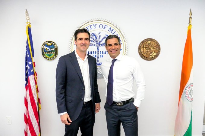 Francis Suarez crea alianzas con el vicepresidente de Miami-Dade College para innovar la economía de Miami