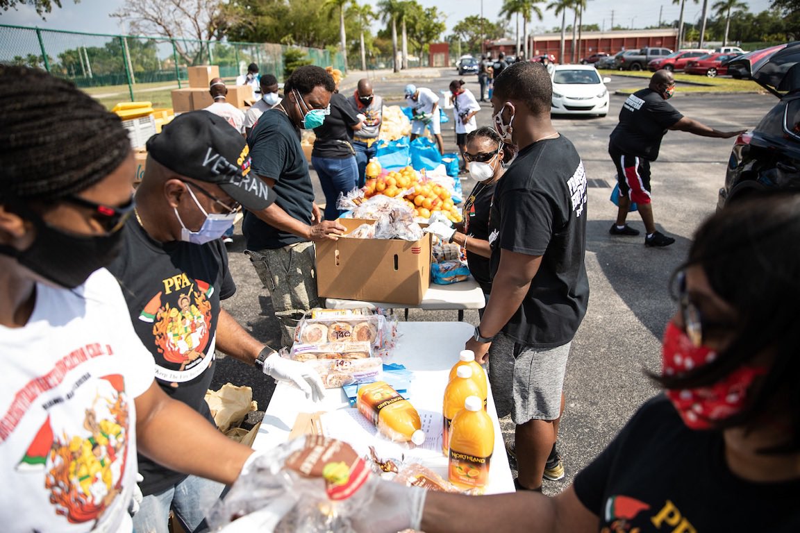 Marlins repartirán 500 cajas de alimentos en Miami el miércoles