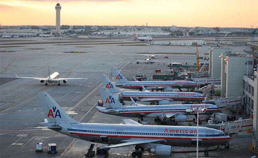 American Airlines y Spirit luchan por el reinado de los vuelos en Miami