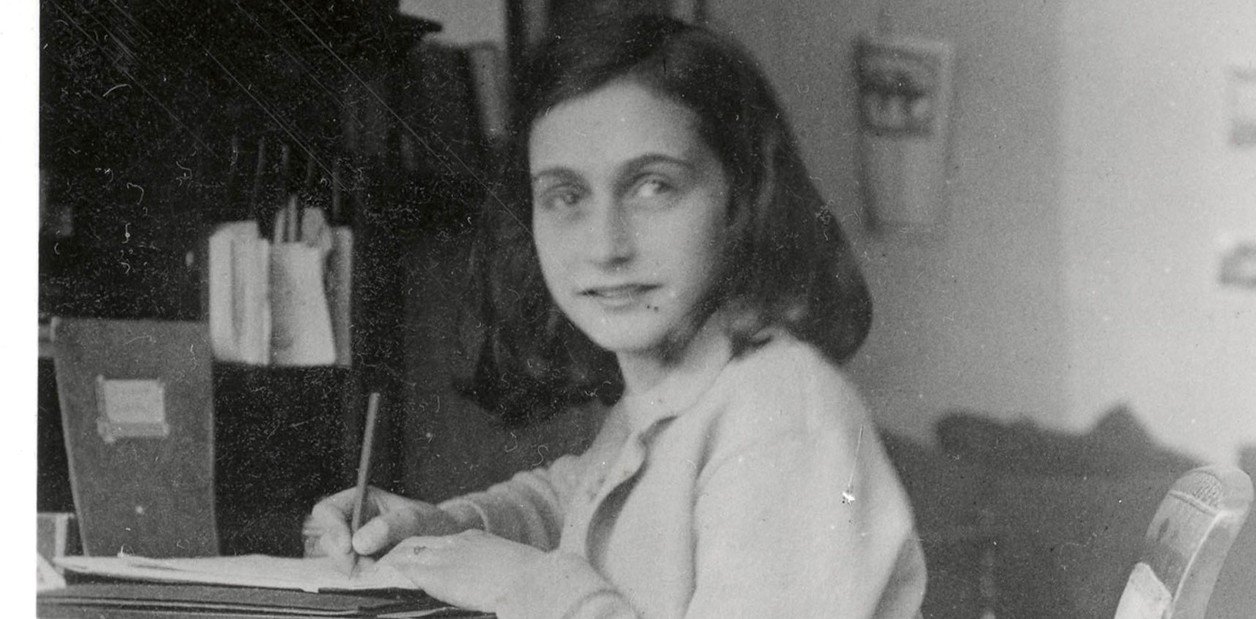 Revelan quién delató a Ana Frank y su familia a los nazis