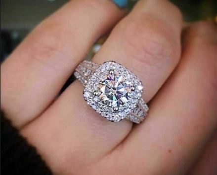 Policía atrapó a mujer que robó un anillo de diamantes de $15.000 en Key West
