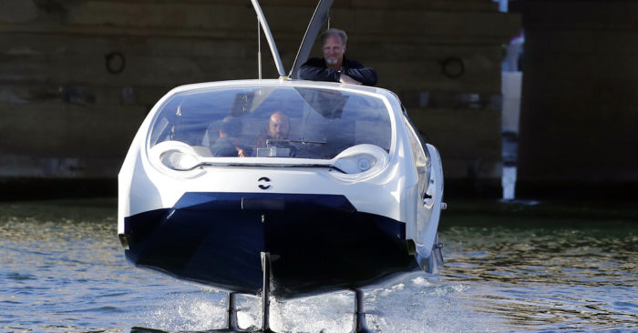 París prueba nuevo transporte: Un taxi acuático cero ruido, cero olas y cero emisiones