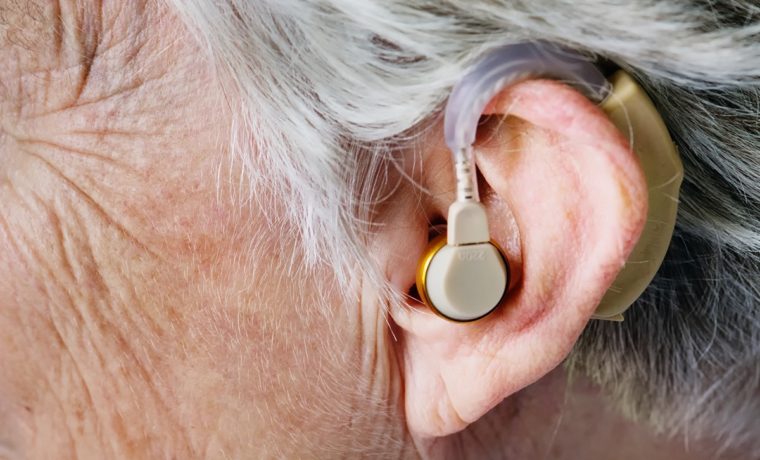 EEUU: Ya se pueden adquirir auriculares para personas con discapacidad auditiva sin receta médica