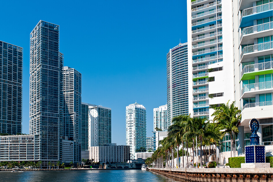 Un trabajador con salario mínimo no puede pagar un apartamento en Miami