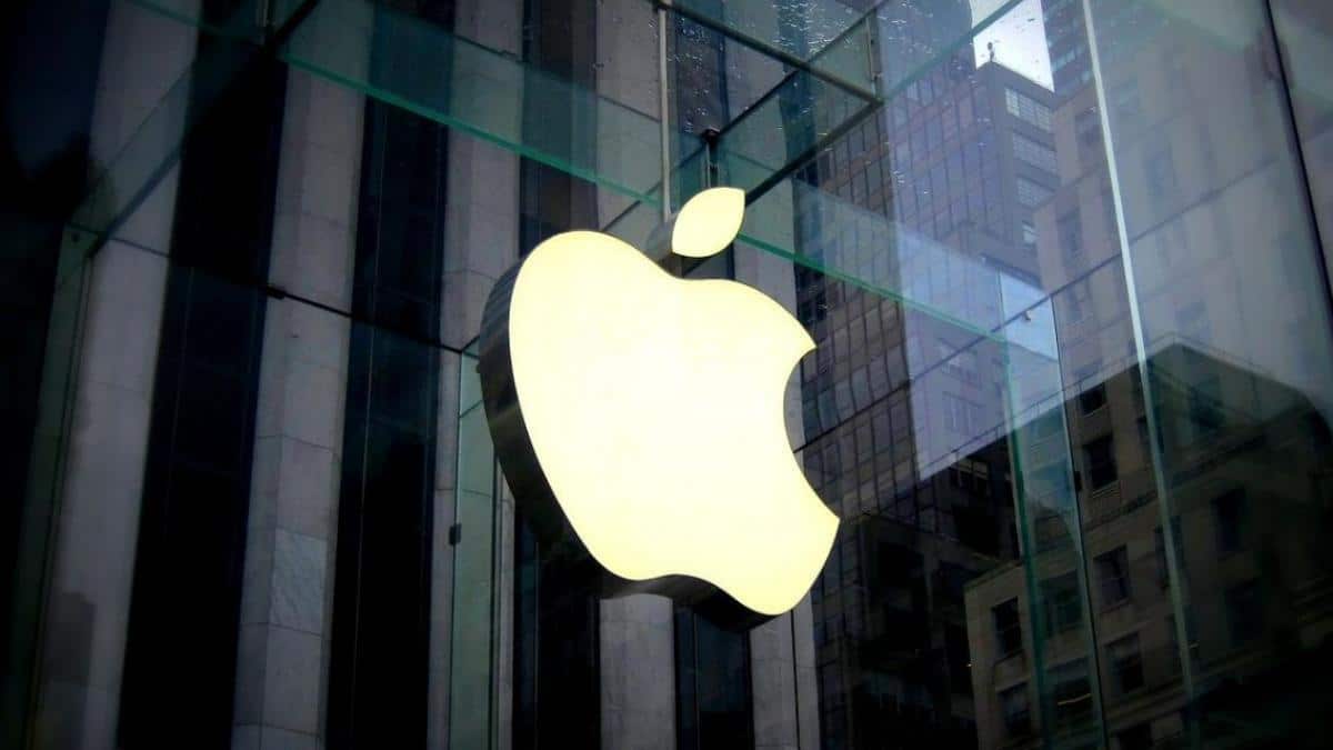 ¡Insólito! Apple despediría a empleada por un video viral que subió a TikTok