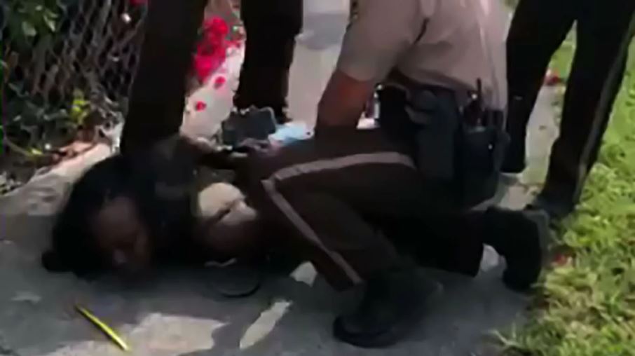 Policía de Miami fue detenido por mala conducta en arresto contra mujer negra