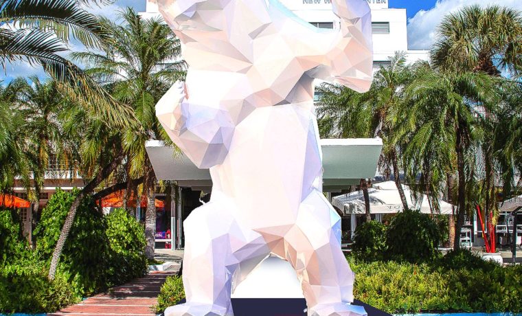 Estas esculturas gigantes de animales iluminan Lincoln Road