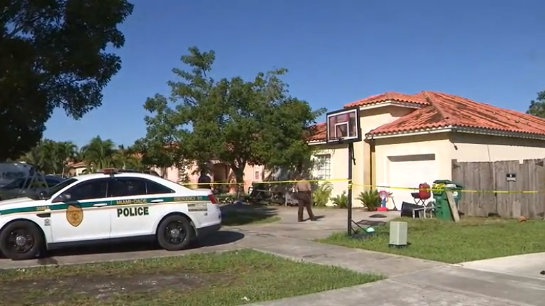 Dos adolescentes asesinados por un amigo mientras jugaban con una pistola en Miami-Dade
